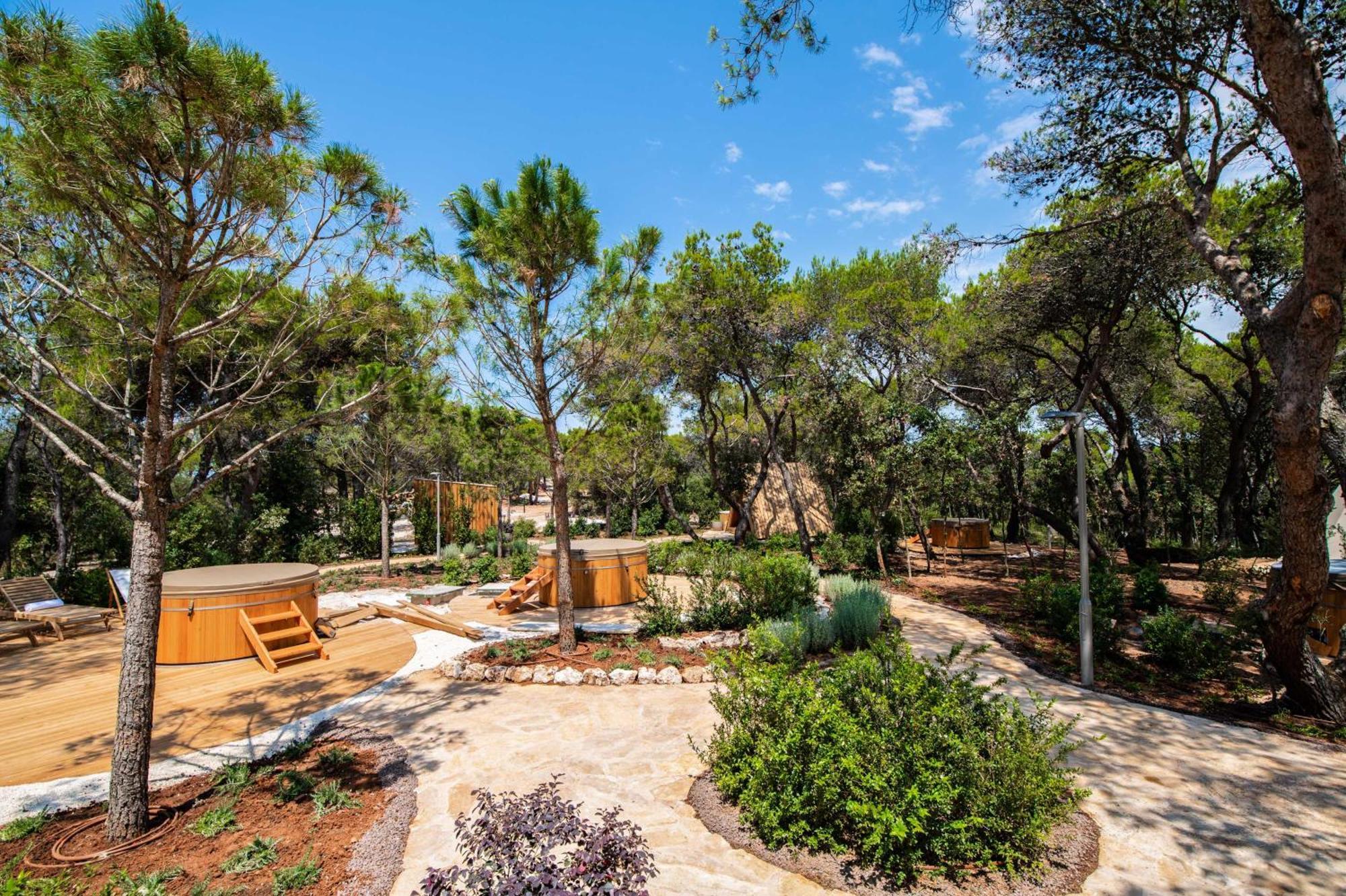 Holiday park Arena One 99 Glamping